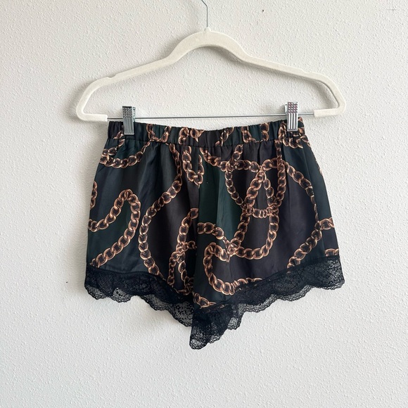 NWT Revolve Plush Chain Link Pajama Set Size Small - Picture 12 of 12